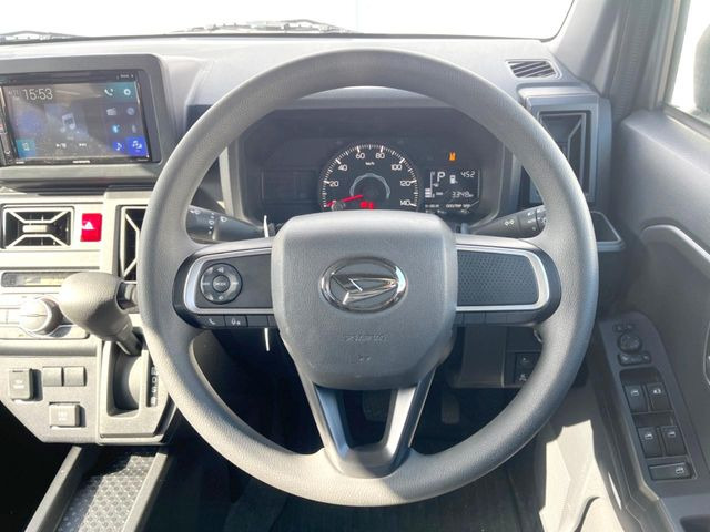 �y�X�e�A�����O�X�C�b�`�z�^�]���A�O������ڐ������炷���ƂȂ��A�I�[�f�B�I���̑��삪�\�ȕ֗��@�\!���S&���K�ȃh���C�u�����o���Ă���܂���