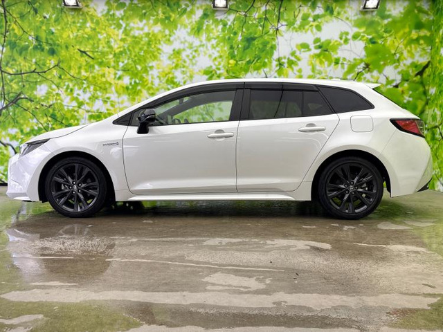 カローラツーリング1.8 ハイブリッド W×B