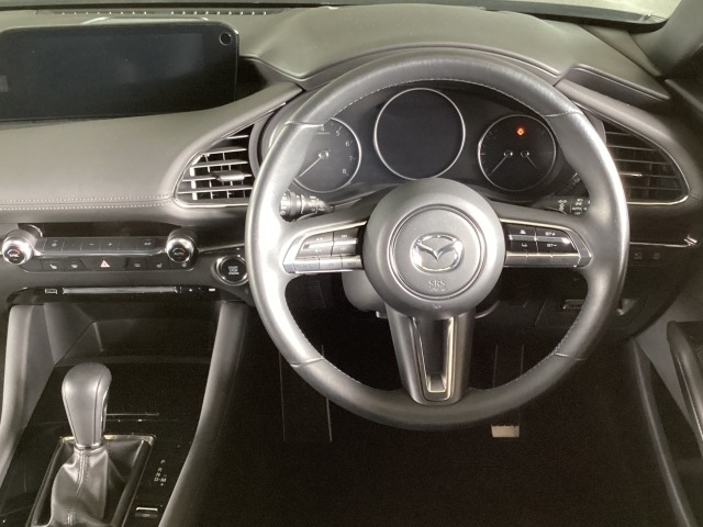 MAZDA3ファストバック2.0 20S Lパッケージ