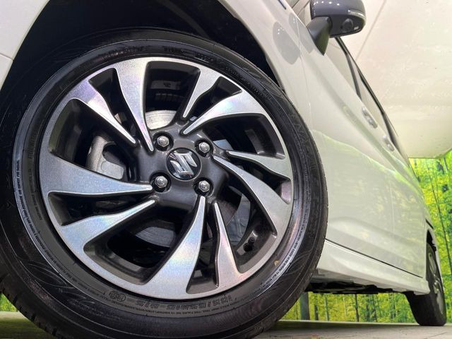 �y����15�C���`�A���~�z�C�[���z�O�ςɃ}�b�`���������A���~�z�C�[���𑕒����Ă���܂��B�e��ЊO�A���~�z�C�[����A�X�^�b�h���X�^�C�����戵�����Ă���܂��B���񂲑��k����������