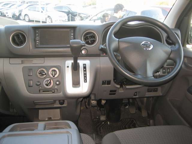 NV350キャラバン2.0 DX ロング