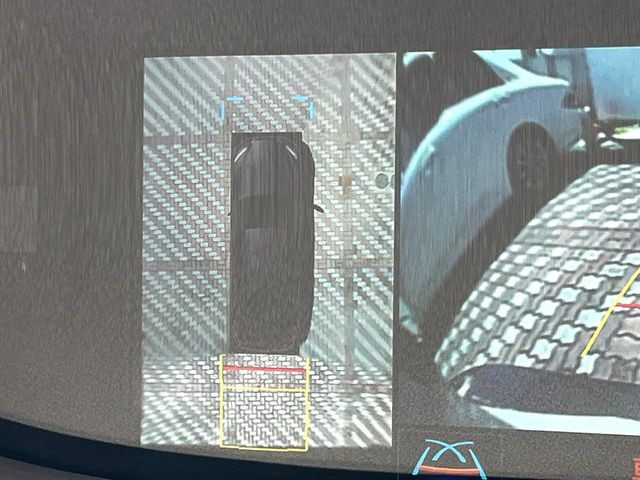 �y�p�m���~�b�N�r���[���j�^�[�z��p�̃J�����ɂ��A�ォ�猩���낵���悤�Ȏ��_��360�x�N���}�̎��͂��m�F���邱�Ƃ��ł��܂������p�������m�F���₷���A�����ꏊ�ł̐؂�Ԃ��⒓�Ԃ��X���[�Y�ɍs���܂��B