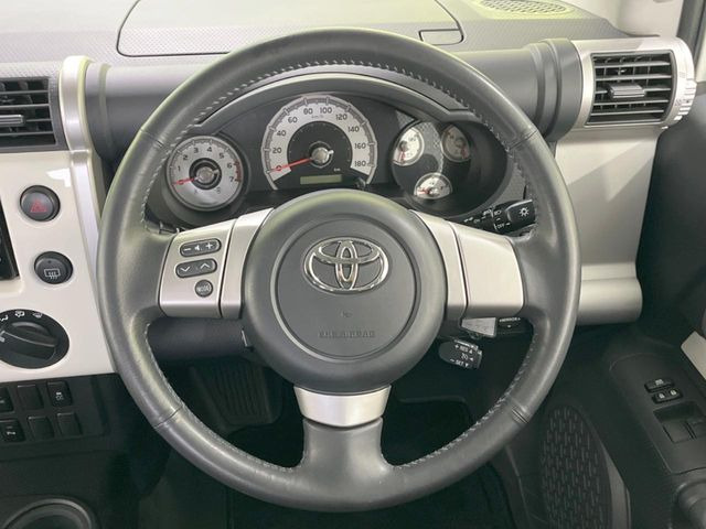 �y�X�e�A�����O�X�C�b�`�z�^�]���A�O������ڐ������炷���ƂȂ��A�I�[�f�B�I���̑��삪�\�ȕ֗��@�\!���S&���K�ȃh���C�u�����o���Ă���܂���