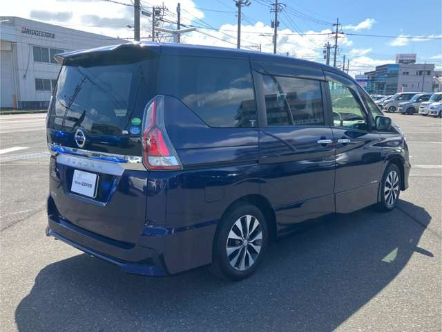 セレナ2.0 ハイウェイスター VセレクションII