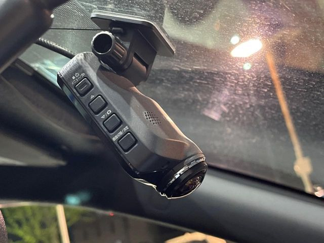 �y�h���C�u���R�[�_�[�z���S�E���S�ȃJ�[���C�t�ɕK�{�̃h���C�u���R�[�_�[�𑕔�!���s���͂������A������^�]�⎖�̂ɑ��������ۂ̏󋵂��f���ŋL�^���A����̃��X�N�ɔ����܂��B