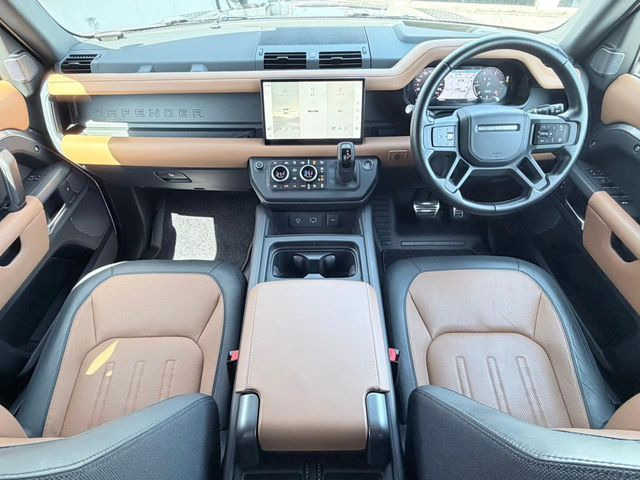 ディフェンダー110 X 3.0L D300 ディーゼル 4WD