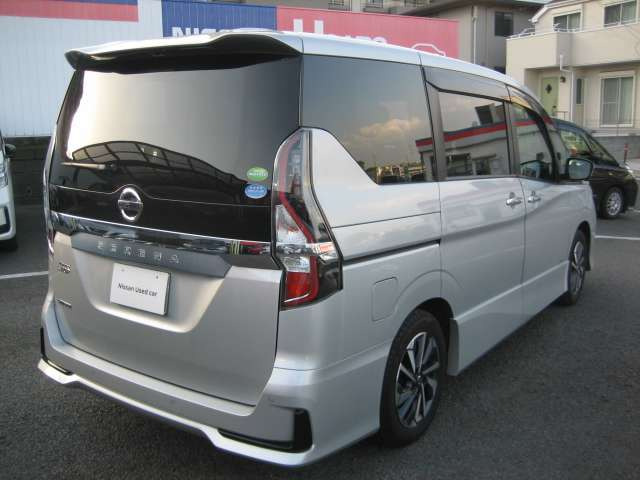 セレナ2.0 ハイウェイスターV