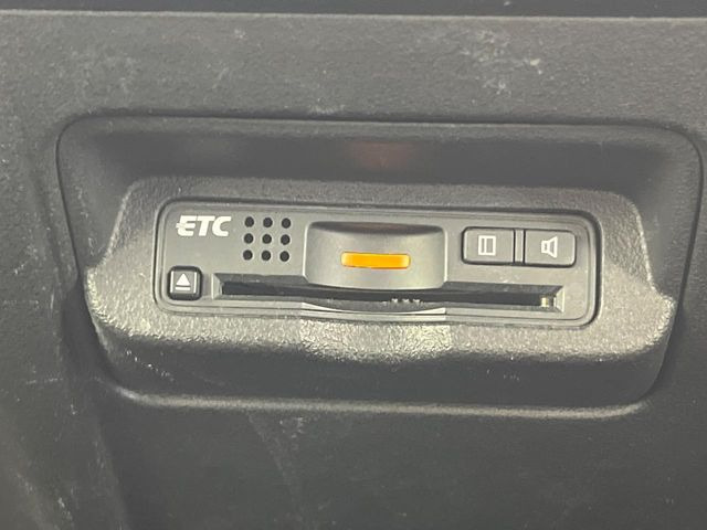 【ETC】高速道路の料金所をストレスなく通過!話題のスポットやサービスエリアに多い「スマートIC」利用時は必須のアイテムです。当店でセットアップを実施、ご納車当日からすぐにご利用いただけます!