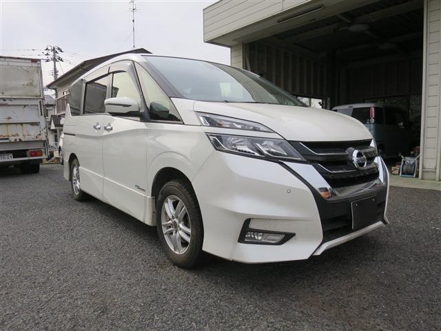 セレナ2.0 ハイウェイスター 4WD