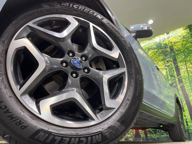 �y����18�C���`�A���~�z�C�[���z�O�ςɃ}�b�`���������A���~�z�C�[���𑕒����Ă���܂��B�e��ЊO�A���~�z�C�[����A�X�^�b�h���X�^�C�����戵�����Ă���܂��B���񂲑��k����������