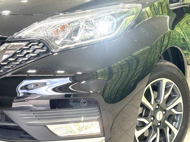 �yLED�w�b�h���C�g�z���V����ԑ��s�����ǍD�Ȏ��E���m�ۂ����S���ĉ^�]�ł��鍂�P�xLED�w�b�h���C�g�𑕔�!�_�����x�������A����d�͂��}�����Ă��܂��B