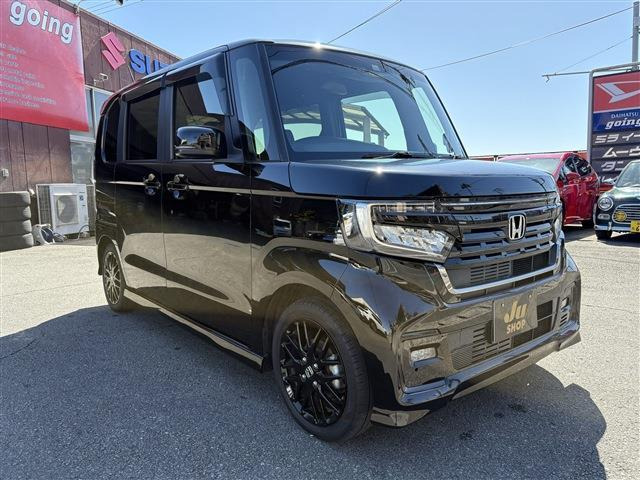 N-BOXカスタムL ターボ スタイルプラス ブラック