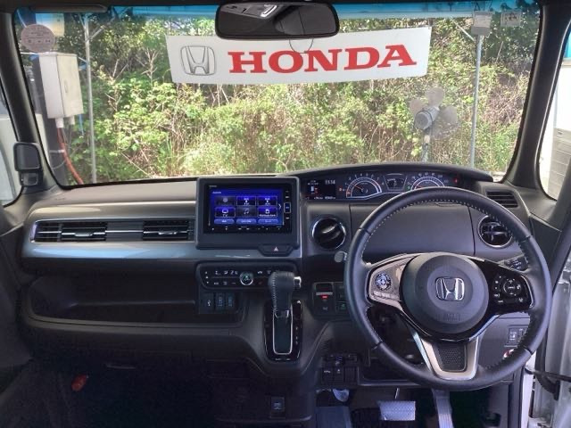 N-BOXカスタムL ターボ スタイルプラス ブラック