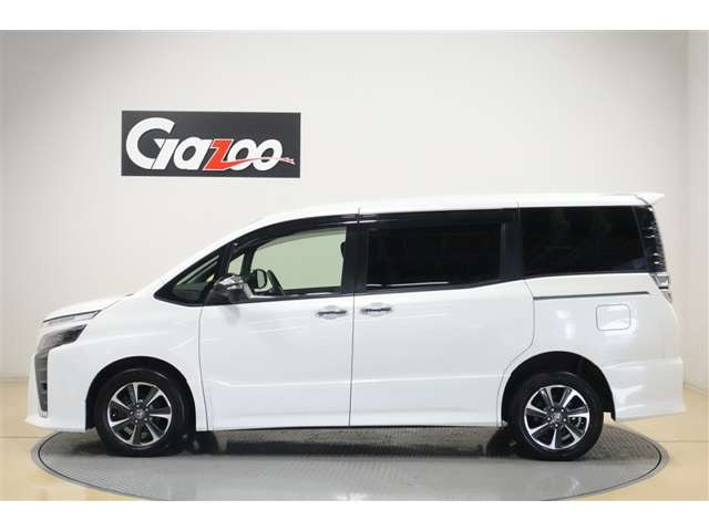 ヴォクシー2.0 ZS 煌III 4WD