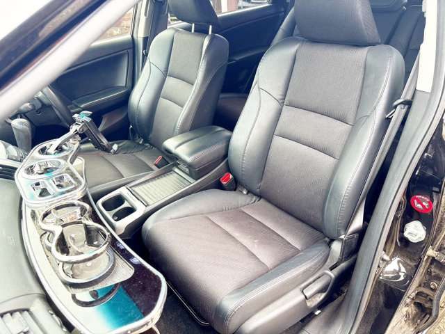 �����̑���t���J�[�i�r��h�����R�Ȃǂ̗p�i�̎��t�����s���Ă���܂�!���C�y�ɂ����k��������! TEL:0138-83-5680