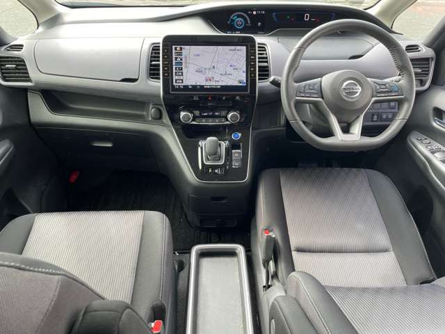 セレナ1.2 e-POWER ハイウェイスターV