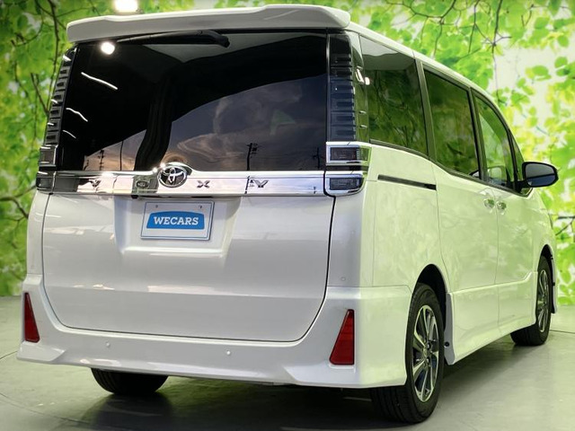 ヴォクシー2.0 ZS 煌III