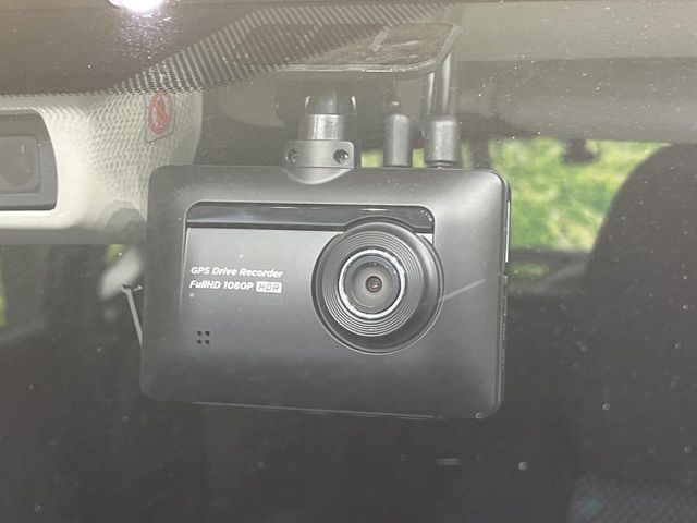 �y�h���C�u���R�[�_�[�z�h���C�u���R�[�_�[����!���s���͂������A������^�]�⎖�̂ɑ��������ہA�f���ŋL�^���A����̃��X�N�ɔ����܂��B���L�^�pSD�J�[�h�͂��q�l�����g�ł��������������K�v������܂��B