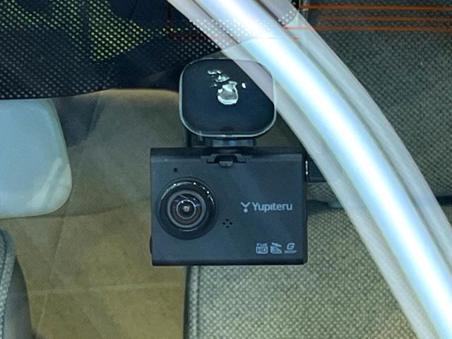 �y�h���C�u���R�[�_�[�z�h���C�u���R�[�_�[����!���s���͂������A������^�]�⎖�̂ɑ��������ہA�f���ŋL�^���A����̃��X�N�ɔ����܂��B���L�^�pSD�J�[�h�͂��q�l�����g�ł��������������K�v������܂��B