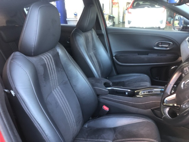 ヴェゼル1.5 ハイブリッド RS ホンダセンシング