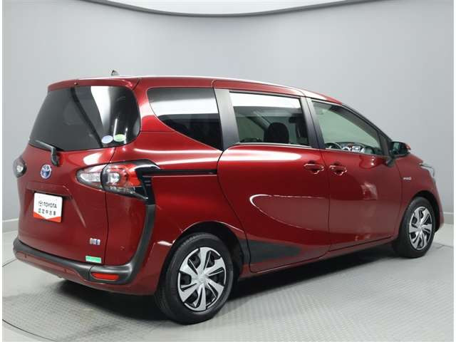 シエンタハイブリッド 1.5 G クエロ