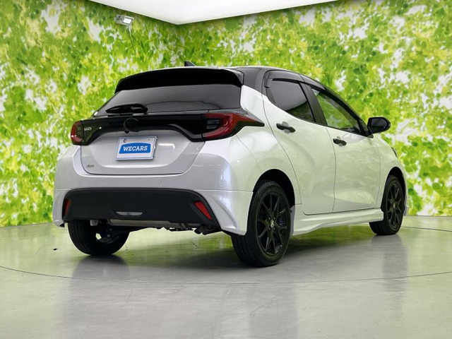 ヤリス1.5 Z ウルバーノ 4WD