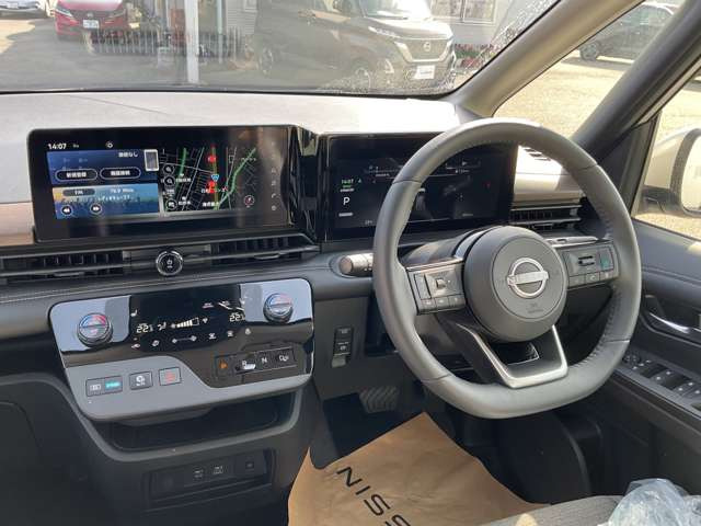 セレナ1.4 e-4ORCE ハイウェイスターV 4WD