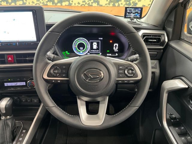 �y�����v�����X�e�A�����O�z�㎿�Ȋv���g�p���邱�ƂŁA��ɂ����������݂ƂĂ��^�]���₷���n���h���ł���