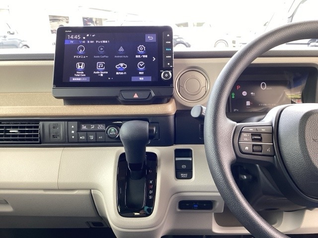 N-BOXファッションスタイル モノトーン