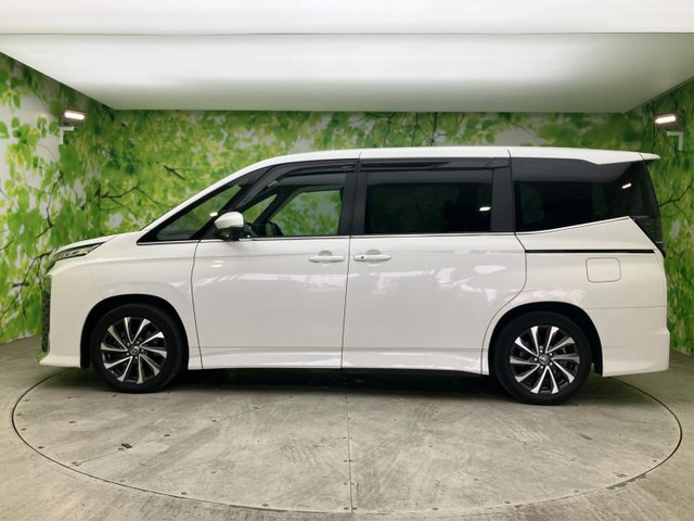 ヴォクシー1.8 ハイブリッド S-Z