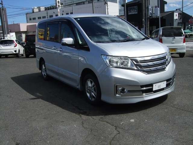 セレナ2.0 ライダー 4WD