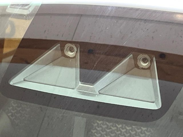 �y�X�}�[�g�A�V�X�g�z���s���ɑO���̎ԗ�����F�����A�Փ˂������Ȏ��͌x��ƃu���[�L�ŏՓˉ���Ɣ�Q�y�����A�V�X�g�B�����S�Ƀh���C�u�����y���݂��������܂��B