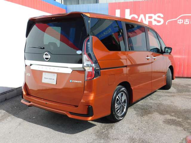 セレナ1.2 e-POWER ハイウェイスターV