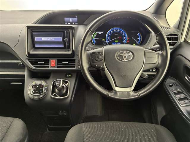 ヴォクシー1.8 ハイブリッド V