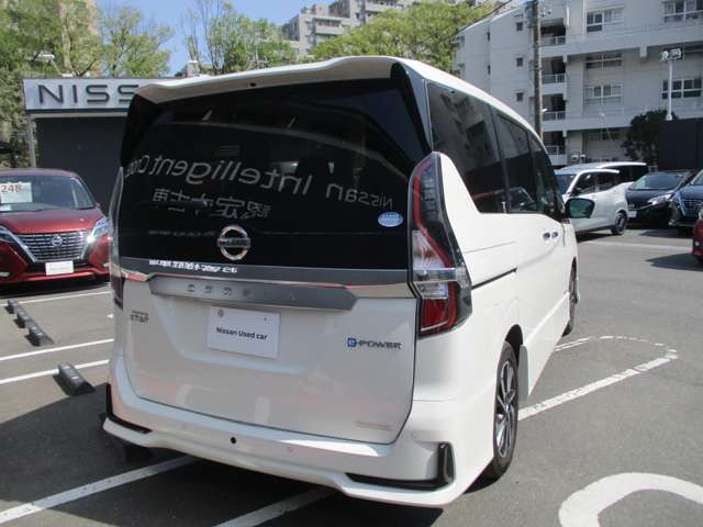 セレナ1.2 e-POWER ハイウェイスターV