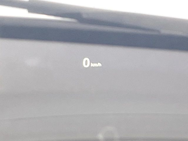 ���w�b�h�A�b�v�f�B�X�v���C:���݂̑��x�⑖�s�����f�W�^���\���ŉ^�]�ȑO���̃K���X�ɓ��e!�^�]���A���������炳���K�v�ȏ����m�F�ł���̂łƂ��Ă��֗��ň��S!