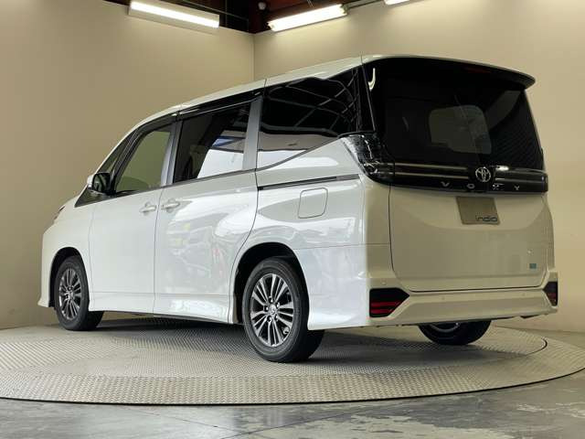 �l�C�̎Ԏ킪�����낢!�e���[�J�[ �ŐV�l�C�Ԃ����C���i�b�v!���ĐG���đI�ׂ�W����ł�!