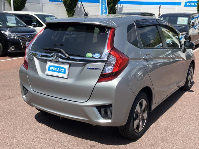 フィット1.5 ハイブリッド Fパッケージ