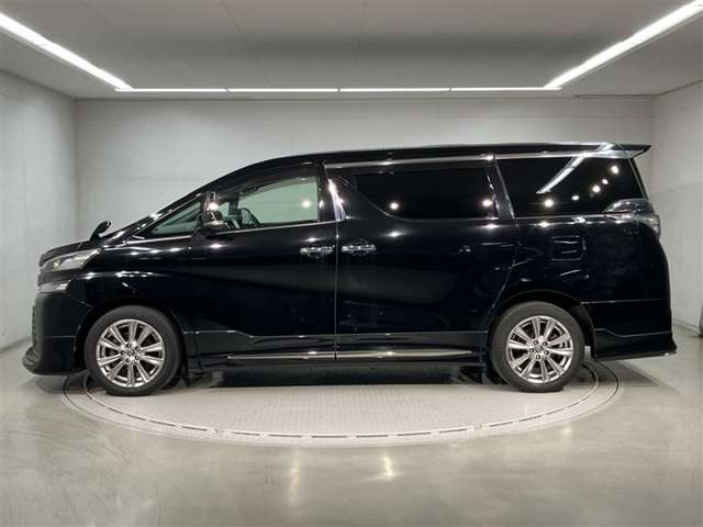 ヴェルファイア2.5 Z Aエディション ゴールデンアイズ 4WD