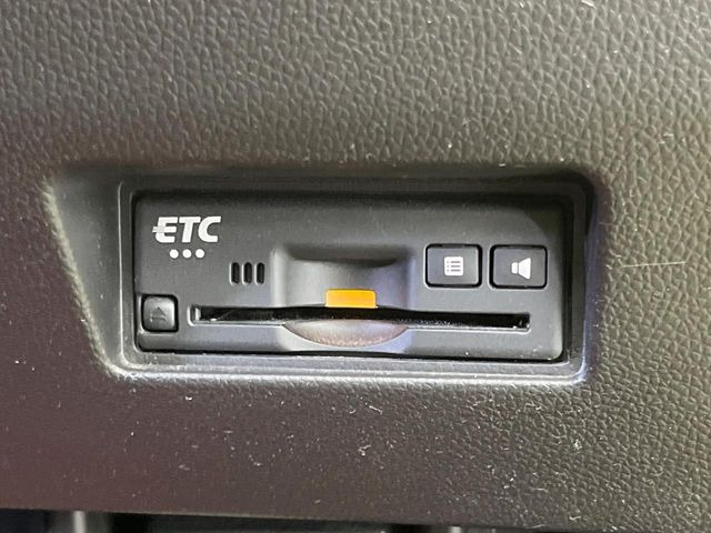 【ETC】高速道路の料金所をストレスなく通過!話題のスポットやサービスエリアに多い「スマートIC」利用時は必須のアイテムです。当店でセットアップを実施、ご納車当日からすぐにご利用いただけます!