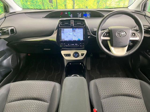 プリウス1.8 S セーフティ プラス