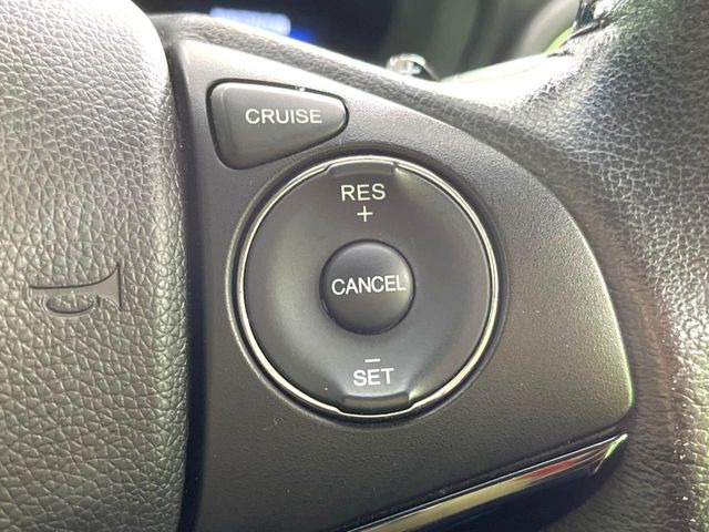 �y�N���[�Y�R���g���[���z�������H�����N���N���s�B�A�N�Z���𗣂��Ă���葬�x�ő��s���ł��A�������^�]���̕��S���y��!�����E�������ȒP�ȃX�C�b�`����Œ����ł��܂��B