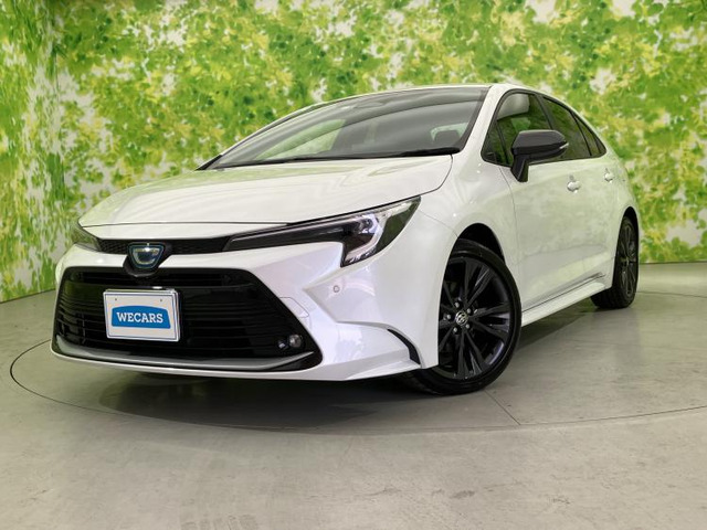 カローラ1.8 ハイブリッド W×B