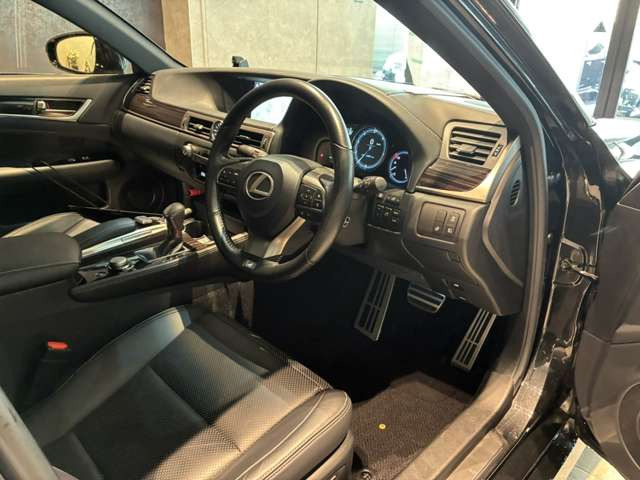 GS350 Fスポーツ 4WD