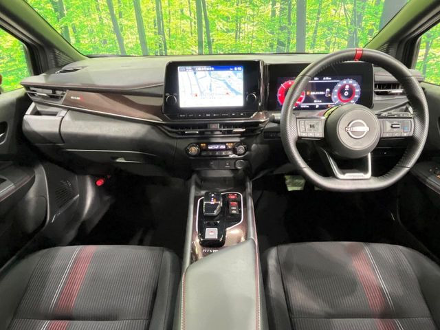 ノートオーラ1.2 NISMO チューンド e-POWER 4WD