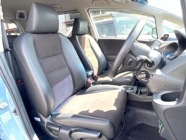 ���S�̍Œ�10�N�E���s�������ۏ�(�L��)�����p�ӁB�ۏؓ��e���[���͂������A�����_��&�I�C��������A�N�����x�̑S���E24���ԃ��[�h�T�[�r�X���t�т���Ă���܂��̂ł����S�������B