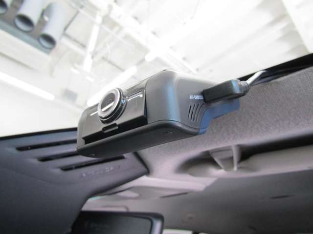 XC40B4 AWD インスクリプション 4WD