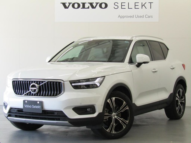 XC40B4 AWD インスクリプション 4WD