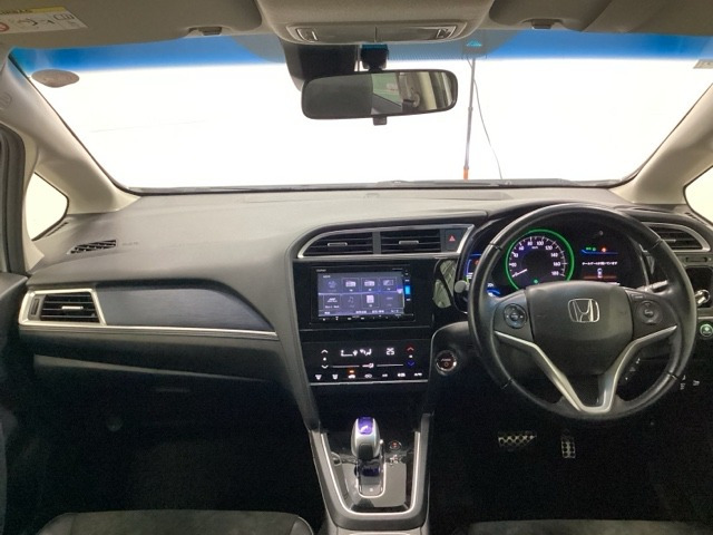 シャトル1.5 ハイブリッド X スタイルエディション