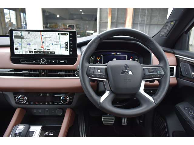 アウトランダーPHEV 2.4 P エグゼクティブ パッケージ 4WD